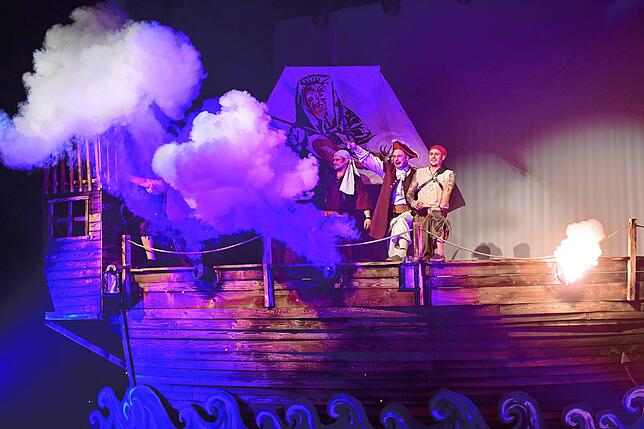 Bild 1: Mega-Kulisse und derbe Sprüche: So war der Villinger Hexenball