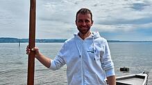 Jonas Dickmann ist als neuer Mitarbeiter der Bäderbetriebe für die Sicherheit der Badegäste am Strandbad Horn verantwortlich. Dazu ...