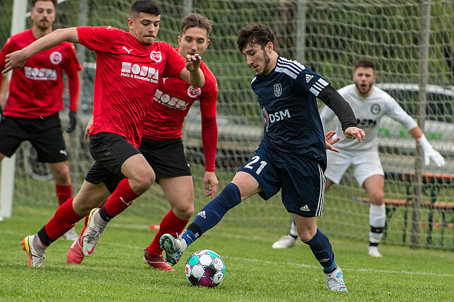 Bild 11: FC 08 Bad Säckingen feiert glücklichen 2:0-Derbysieg beim SV Obersäckingen &ndash; und wir haben Bilder!
