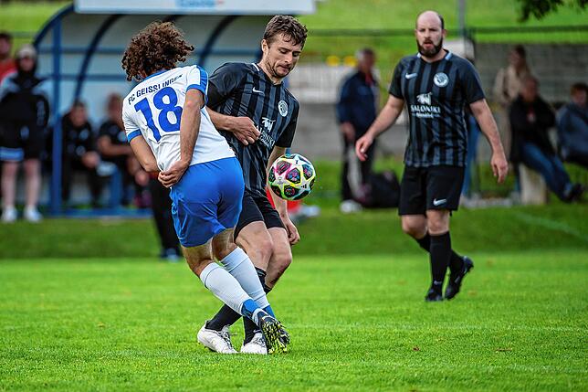 Bild 21: FC Geißlingen gewinnt Küssaburg-Pokal durch 4:3-Sieg gegen den FC Hochrhein &ndash; wir haben Bilder!