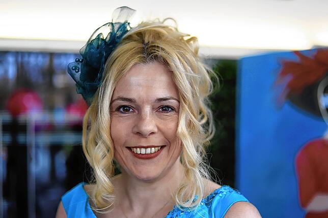 Bild 31: Frauenkaffee 2025: Männer in der Minderheit, Frauen gut behütet – Fotos der Premiere!