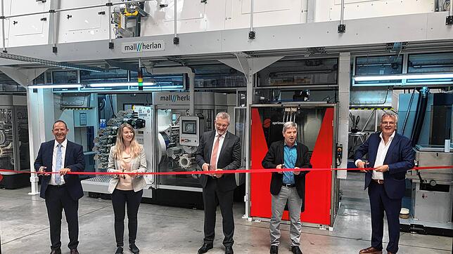 Konzern-CEO Martin Tschumi (von links), Bürgermeisterin Marina Jung, Verwaltungsratspräsident Martial Pasquier, Landrat Stefan Bär und ...