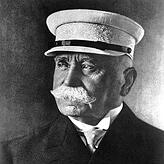 Das undatierte Schwarz-Weiß-Porträt zeigt den Luftschiff-Pionier Ferdinand Graf von Zeppelin (Archivbild).