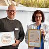 Krankenhaus-Geschäftsführer Michael Hanke mit Svjetlana Peka, Chefärztin der Inneren Medizin und Diabetologin. Bild: Buhl