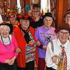 Tolle Stimmung war bei der Seniorenfastnacht im Schwanen Berau geboten. Vordere Reihe von links: Uschi Altenburger, Roswitha ...