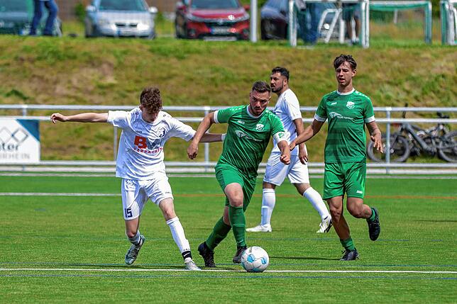 Bild 18: SV Rheintal und FC Erzingen trennen sich 2:2 – wir haben Fotos!