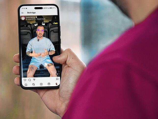 Er erreicht über das Internet Millionen Follower: Immo Tommy bezeichnet sich selbst als Europas größten Immobilien-Influencer. Doch sind ...