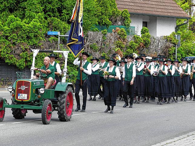 Bild 31: Gute Laune beim Mostfest in Bermatingen-Ahausen