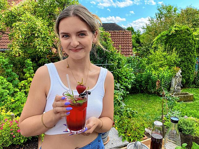 Anne Rothweiler mag am Liebsten selbstgemachte Johannisbeer-Limonade.