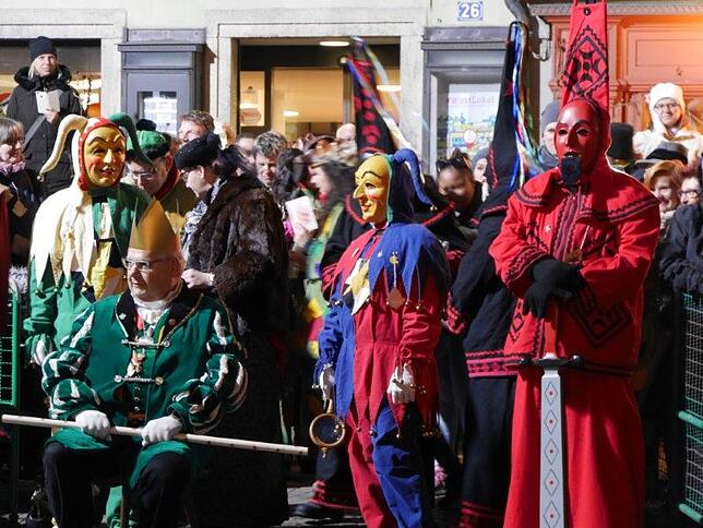 Bild 17: Bilderstory: Eröffnung des VSAN Narrentreffen in Bad Säckingen mit Brauchtumsabend auf dem Münsterplatz