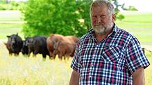 Die rund 35 Rinder umfassende Herde von Ludwig Faden lebt in Offenstall-Haltung. Ludwig Faden war fast sein ganzes Berufsleben lang ...