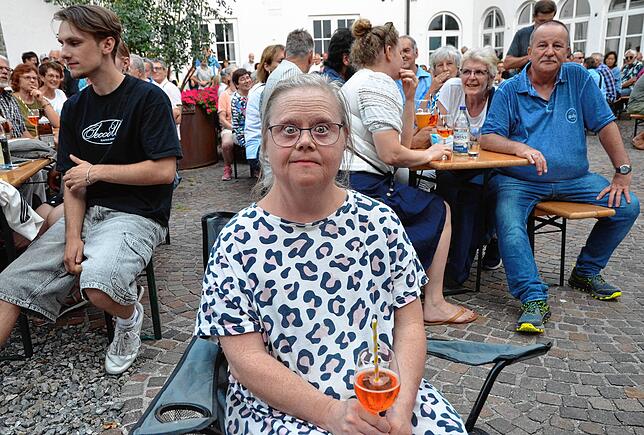 Bild 20: Five Senses rocken den Schlosshof in Markdorf – hier gibt es die schönsten Bilder