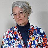 „Solange man um einen Menschen trauert, lebt er ja auch noch ein Stück weit mit.“ – Martina Roos, Hospizverein ...