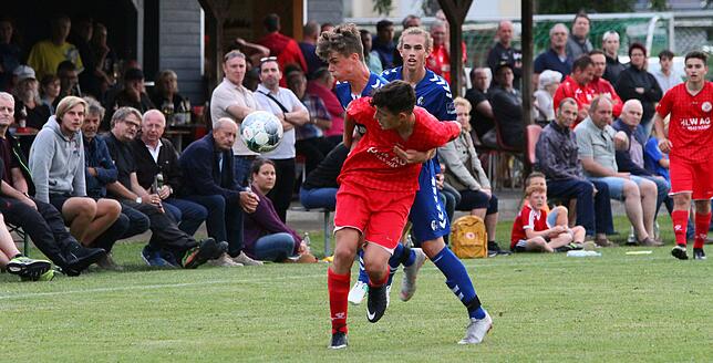 Bild 29: SC Freiburg U17 mit Luis Weber und Marek Bleise besiegen den FC Winterthur U18 mit 5:1 &ndash; und wir haben die Bilder!