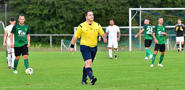 Bild 13: SV Herten besiegt Bosporus FC Friedlingen &ndash; und wir haben die Bilder!