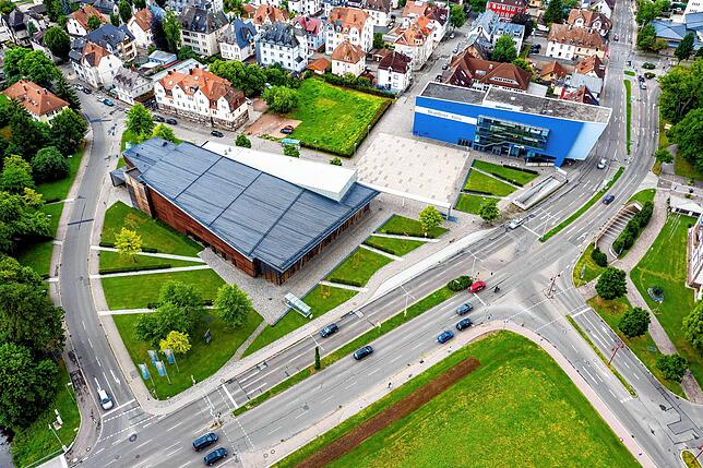 Die Kreuzung von Bertholdstraße und Kaiserring (rechts unten) wird mit der Neubebauung des alten Tonhallenareals maximal belastet. Räte ...