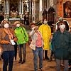 In der Stadtkirche zeigte Sigrid Nipp den Besuchern die Zugänge der Schwestern in die Kirche.