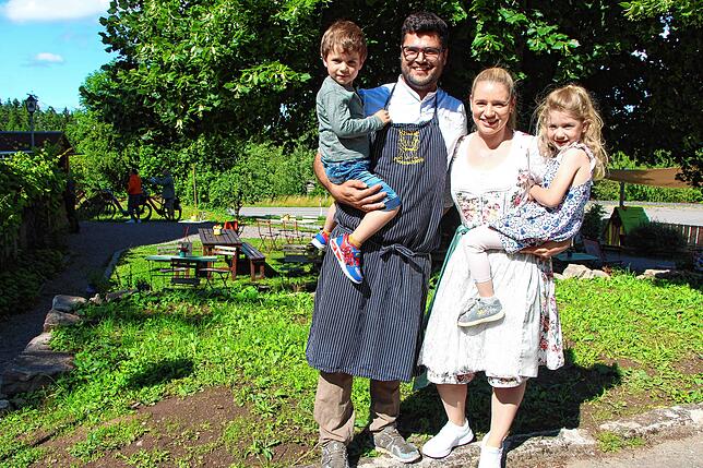 Die „Krone“ im Bonndorfer Ortsteil Holzschlag wird nicht zuletzt wegen des Ambientes und des guten Essens geschätzt, das Stephanie und ...