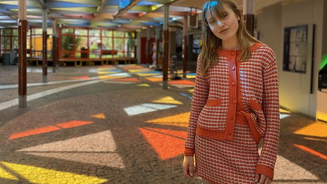 Die 18-Jährige Polina Ivanova ist aus ihrer Heimatstadt Tscherkassy in der Nähe von Kiew nach Konstanz geflüchtet. An der Universität ...
