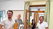 Die erfahrenen Profis von „Schäfer Fenster & Türen Markdorf“ mit Geschäftsführer Jürgen Schäfer (rechts) stehen ihren Kunden mit Rat und ...