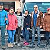 Noch in Nenzingen beim Beladen des 3,5 Tonners: Markus und Petra Bernhard, Andrea Kretzschmar, Lyubov und Ralph Stelling, Natalia ...