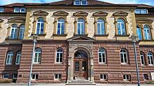 Ein 57-Jähriger muss sich vor dem Landgericht Hechingen wegen gefährlicher Körperverletzung verantworten. Ihm wird vorgeworfen, am 9. ...