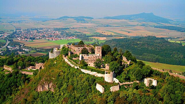Das Luftbild zeigt die Festung Hohentwiel, eine der größten Festungen Deutschlands.