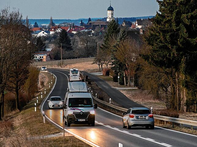 Die Bundesstraße&nbsp;313 nahe des Meßkircher Ortsteils Rohrdorf.