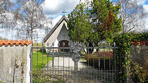 Auch auf dem Friedhof von Kreenheinstetten sind dank des Gemeinderatsbeschlusses nun Rasengräber möglich. Bild: Heinrich Sturm