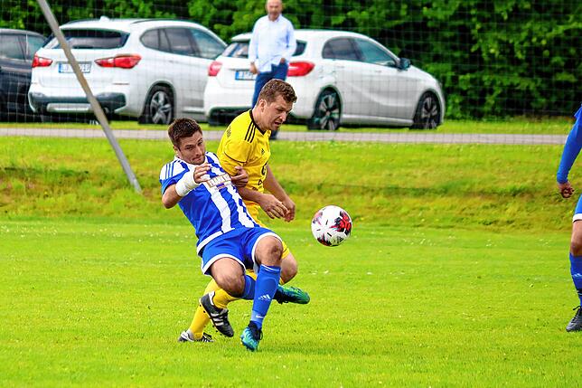 Bild 17: SV Karsau verteidigt die Tabellenspitze durch ein 2:0 beim SV Schwörstadt &ndash; und wir haben Bilder!