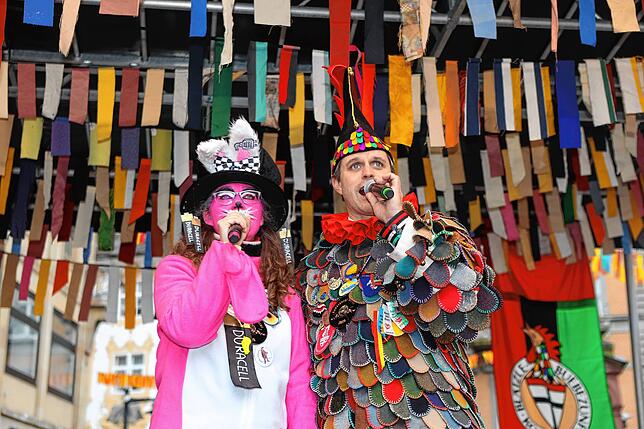 Bild 21: Fasnacht 2025 in Konstanz: Diese Bilder zeigen das bunte Narrentreiben auf der Marktstätte!