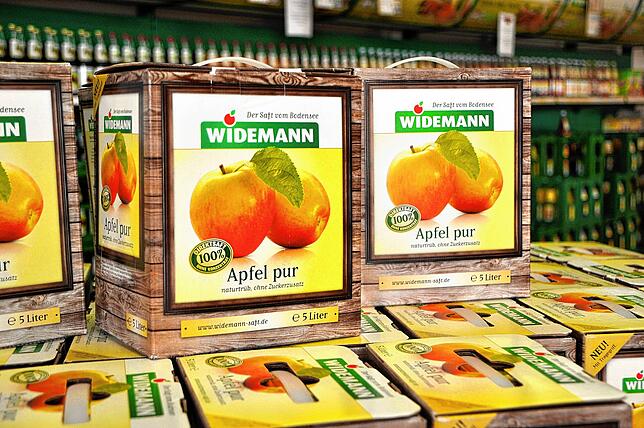 Die Bodensee-Kelterei Widemann aus Bermatingen nahe des Bodensees ist eine Großkelterei für Obstsäfte.