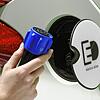 Auch in der Schweiz nimmt der Anteil an E-Autos im Straßen verkehr zu. Das zeigt sich gerade im Kanton Aargau.