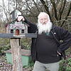 Peter Berthold (79) ist einer von Deutschlands bekanntesten Vogelkundlern. Er wirbt nicht nur für die Ganzjahres-Fütterung, sondern auch ...