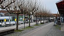 Laut Polizeiangaben bemerkt der Junge in der Marktstättenunterführung, dass er verfolgt wird. Vor der Hafenhalle habe ihn dann einer der ...