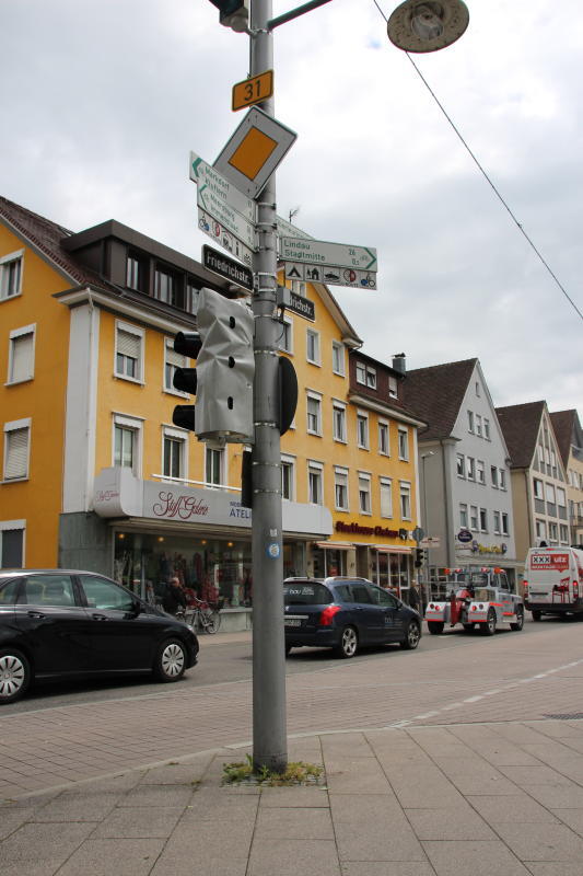 Mehr Aufenthaltsqualität, weniger Verkehr: So lautet das Ziel der Verkehrsplaner für die staugeplagte Friedrichstraße. Über das "wie" ...