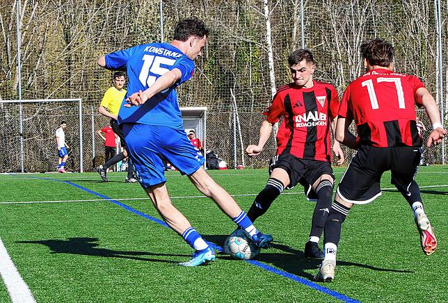 Bild 5: FC Überlingen besiegt SC Konstanz-Wollmatingen. Wir waren mit der Kamera dabei!