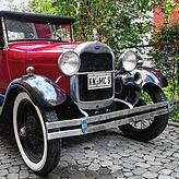 Da war das Auto 84 und damit genau so alt wie Auktionator Carlo Karrenbauer beim Eintritt in den Ruhestand. Diesen Ford A fand der ...