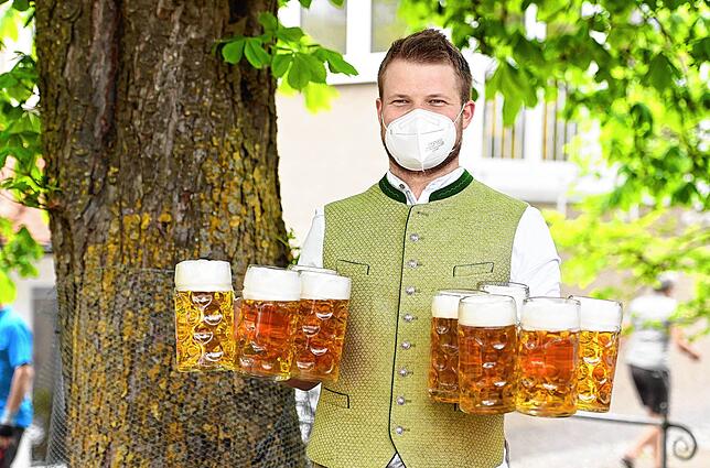 Endlich wieder Biergarten. Bayern startete schon vor fast einer Woche in die Saison und öffnete die Außengastronomie, jetzt zieht ...