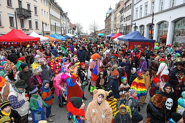 Bild 34: Narrenmarkt 2025: Alle Bilder von den Besuchern auf der Marktstätte