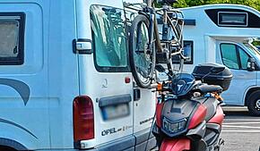 Wohnmobile haben am Döbele keinen Zugang zu Wasser und Strom. Die Stadt arbeitet aber bereits an einer Alternative.