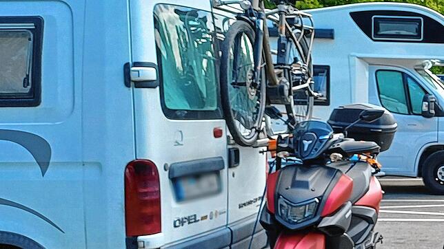 Wohnmobile haben am Döbele keinen Zugang zu Wasser und Strom. Die Stadt arbeitet aber bereits an einer Alternative.