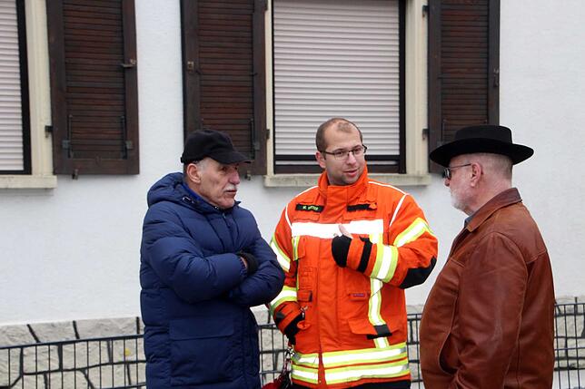 Bild 19: Bilder von der Drehleiter-Demonstration der Feuerwehr Blumberg