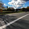 Bis zur Kreuzung verläuft der Radweg von Bietingen nach Gottmadingen auf der linken Seite. Danach werden die Radfahrer ohne weitere ...