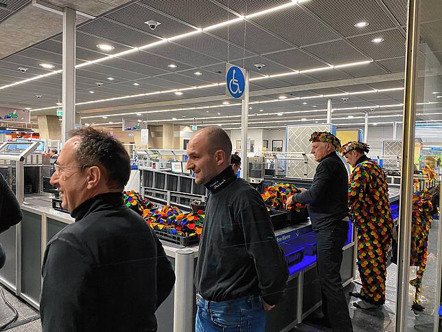 Einige der Hänsele &bdquo;oben ohne&ldquo;.