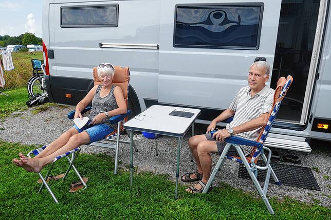 Rita und Gerhard Wagner aus Pfaffenweiler bei Freiburg genießen das angenehme Klima der Baar während ihres zwölften Aufenthaltes in Bad ...