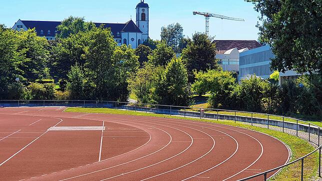 Die Sportanlage Burgerfeld liegt im Zentrum von Kreuzlingen, weniger als einen Kilometer von Konstanz entfernt.