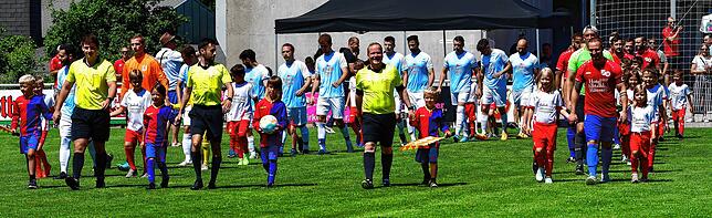 Bild 5: SG Höchenschwand/Häusern steigt nach 4:0 gegen FC Erzingen II auf &ndash; und wir haben Bilder!
