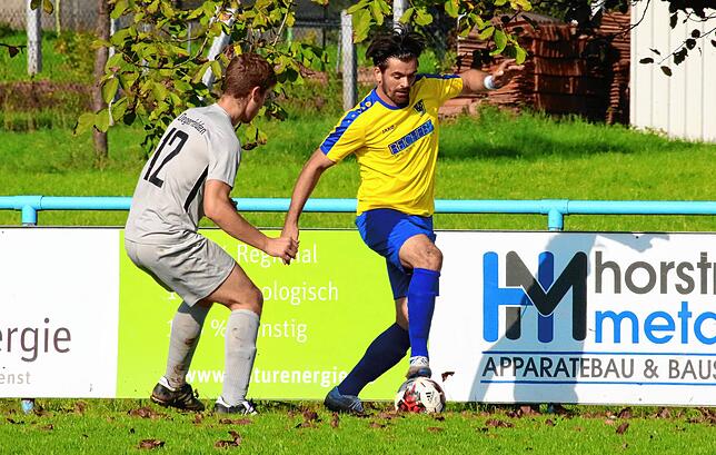 Bild 3: Der TuS Stetten siegt beim FV Degerfelden deutlich mit 7:1 &ndash; und wir haben die Bilder!