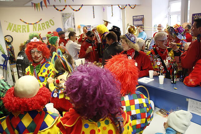 Bild 17: LIVE-BLOG zum Nachlesen &ndash; Bilder, Videos, Zünfte: So närrisch war die Fastnacht im SÜDKURIER-Stüble